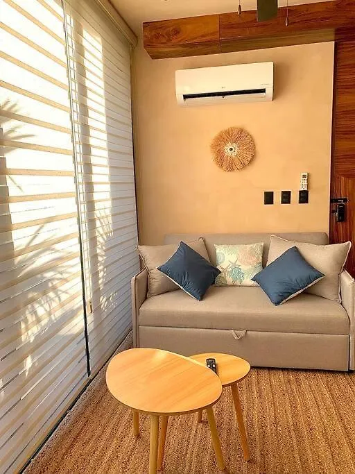 Jungle Retreat With 2 Pools & Private Beach Access 툴룸 0*,  멕시코